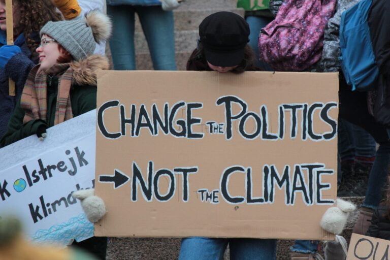 Should Climate Activism Include Other Movements?